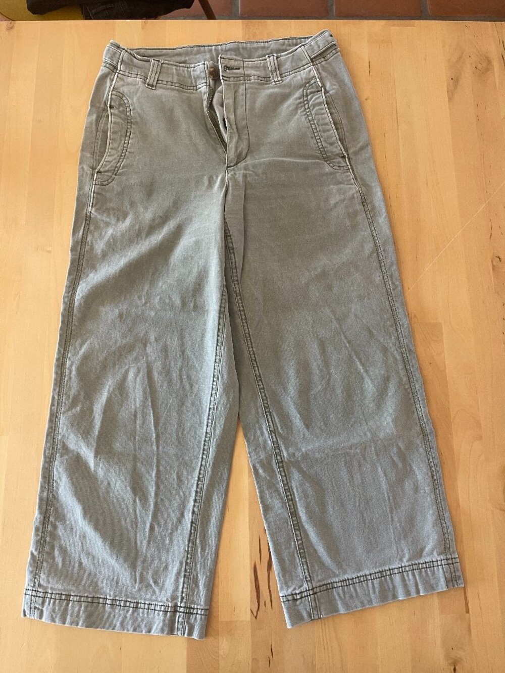 old navy wide leg pants - 4 petite